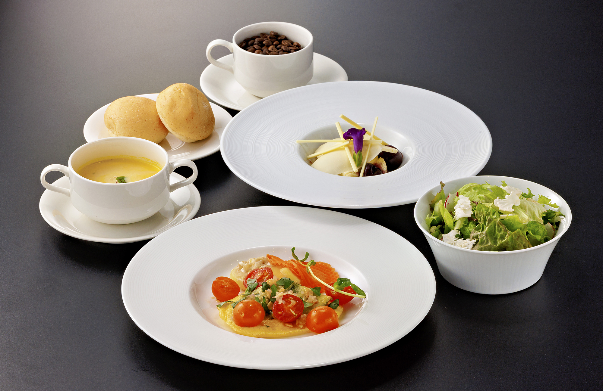 アトリウムランチ〈8月〉